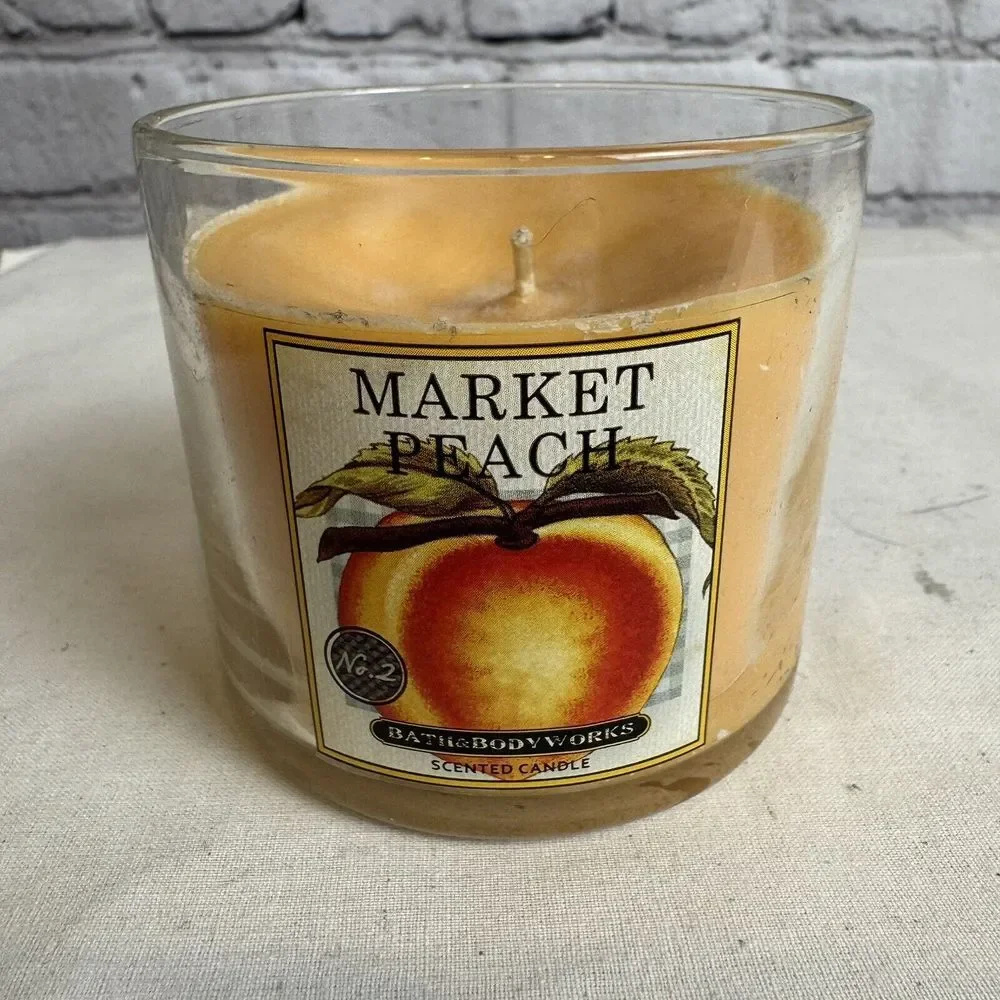 Bath & Body Works MARKET PEACH Small 4 oz Single Wick Candle No Lid VTG NOS - Picture 1 of 4